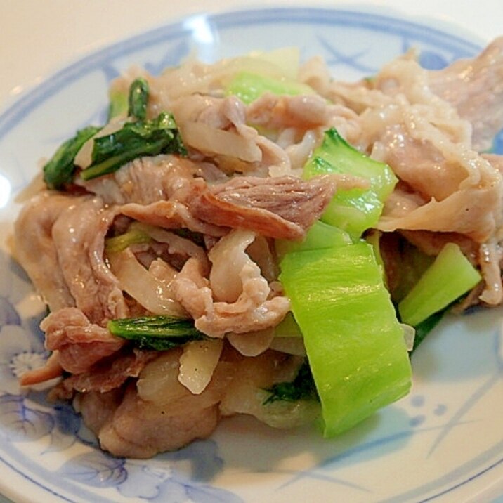 ウエイパ一で　豚肉と大根と青梗菜の炒め物